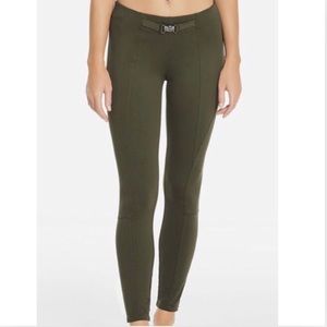 Fabletics Polaris Pant in Olive Green